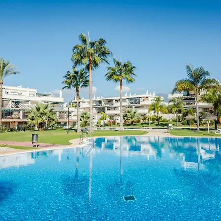 Beautiful Near Puerto Banus With Huge Terrace Апартаменты *